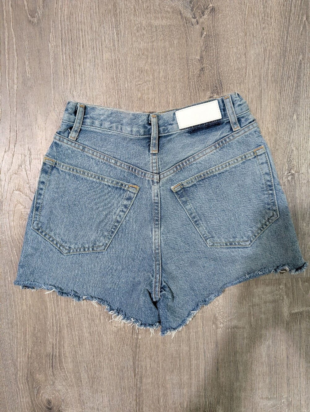 Shorts - Picture 2 of 5